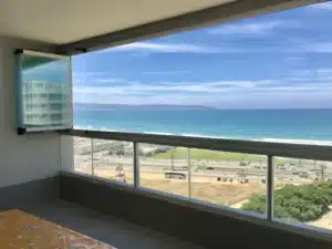 סגירת מרפסת 3 מ-10