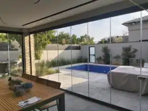 סגירת פטיו 1 מ-10