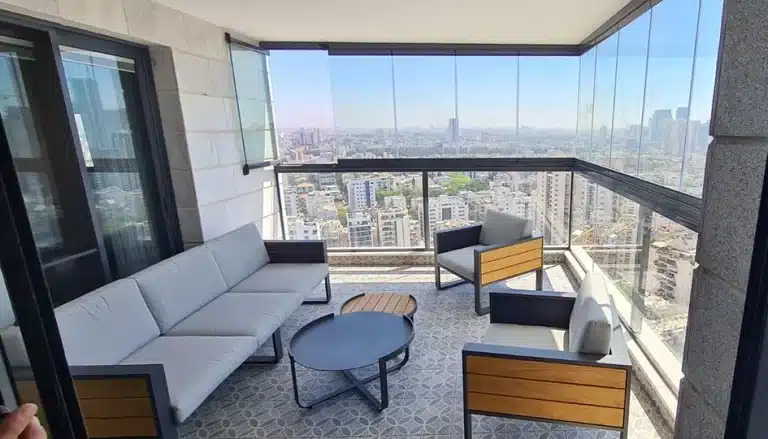 סגירת מרפסת לחורף 5 מ-11